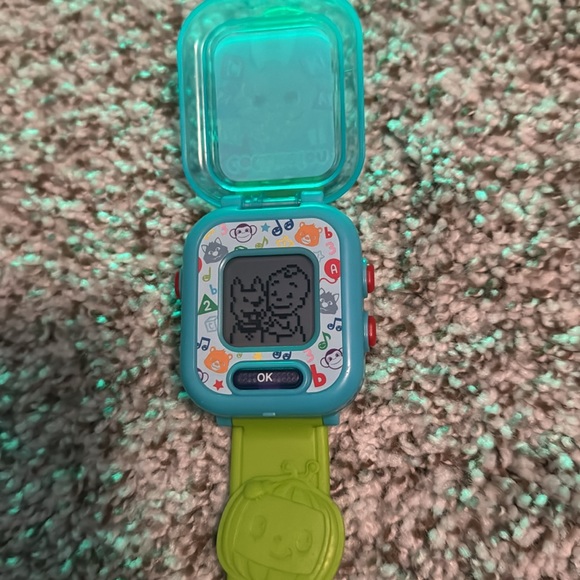Cocomelon watch - Picture 2 of 2